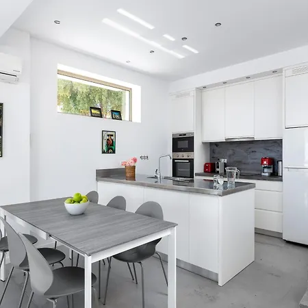 Βίλα In Rhodes Near Ladiko Bay *